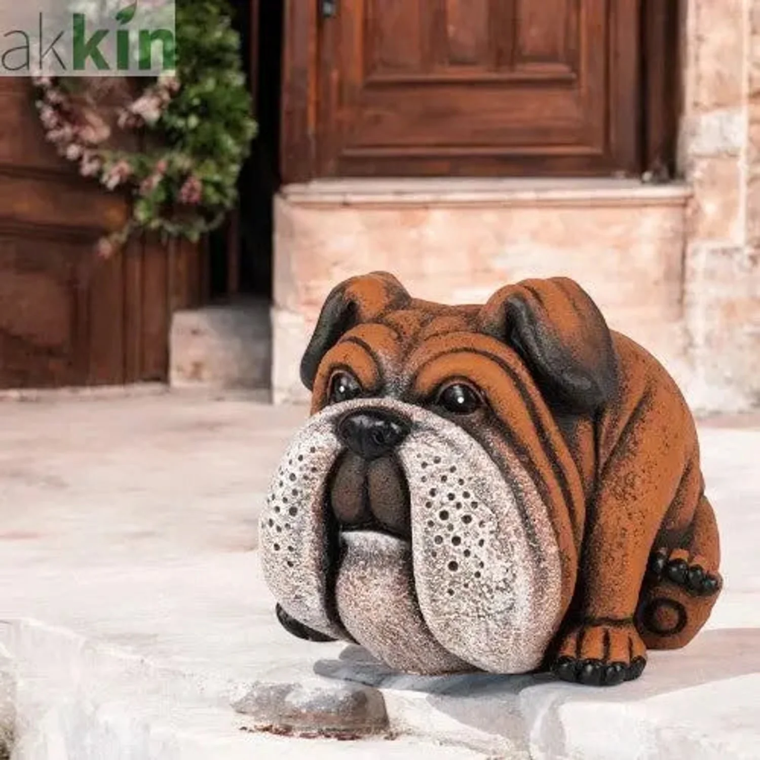 Cement Planter Bulldog 20cm - Image 3